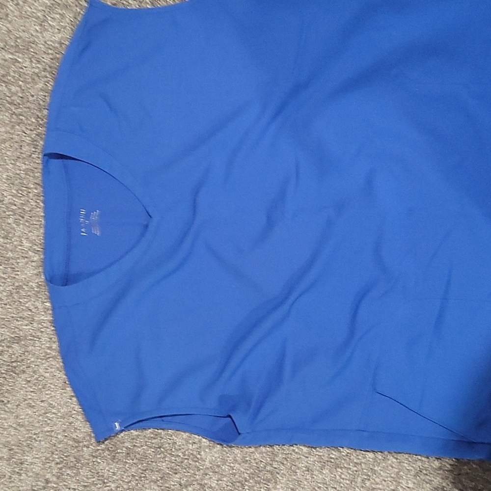 Jaanuu scrub top